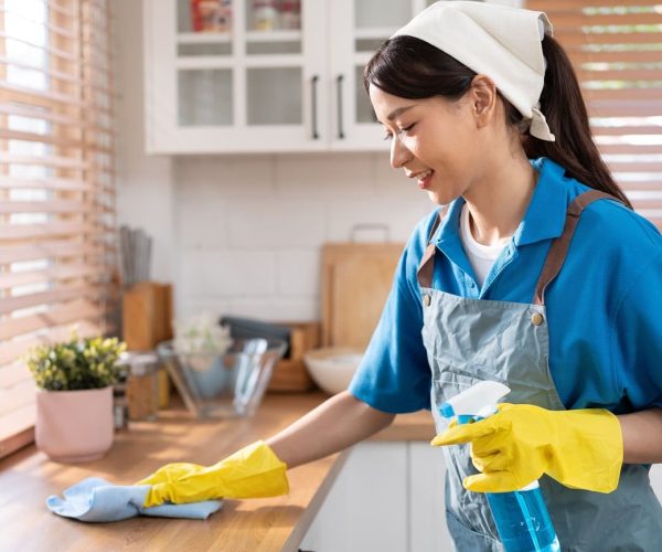 6614dc177c4fb7a48889b609_how-to-deep-clean-your-kitchen-in-10-steps